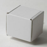 マグネットベース梱包用ダンボール箱 | 50×50×50mmでN式額縁タイプの箱 1
