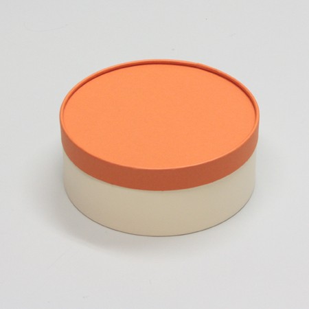 丸型かぶせ蓋付お菓子詰め合わせ箱(パイ・シュークリーム他)柿色/クリーム-Mサイズ-2