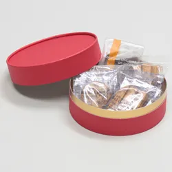 丸型かぶせ蓋付洋菓子詰め合わせケース(パウンドケーキ・ラスク他)赤-Mサイズ