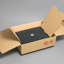 ノートPC梱包専用の衝撃に強いダンボール箱（精密機器の発送にも）