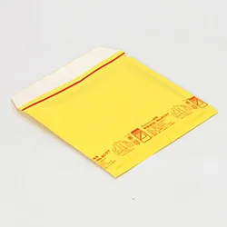 ラクラク商品梱包。CDジュエルケースが入る黄色いクッション封筒