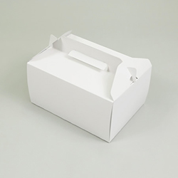 カットケーキが4~5個入る、持ち手の付いたテイクアウト用BOX(高さ110mm)