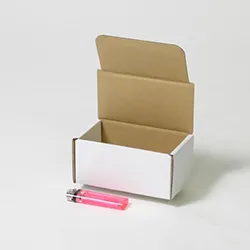 音楽用品の小型パーツ梱包にも使われている箱