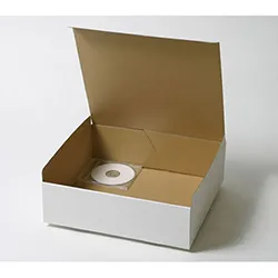 ジーンズ梱包用ダンボール箱 | 370×330×110mmでN式差込タイプの箱