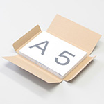 佐川急便のメール便や定形外郵便(規格内)に対応。A5サイズダンボール箱 1