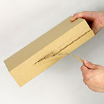 ジッパー付きで簡単開封。80サイズ送料で送れる組立式ダンボール箱 3