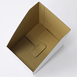 表面が白色のシンプルなダンボール製ファイルボックス・収納スタンド。A4ファイル対応サイズ 4