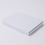 定形外郵便、ゆうパケットポストなどで利用可能。宅配60サイズで表面白色のダンボール箱 3