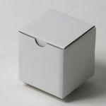 硬式テニスボール梱包用ダンボール箱 | 78×78×80mmでB式底組タイプの箱 1