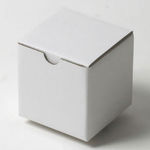 ゼリー瓶梱包用ダンボール箱 | 82×82×82mmでB式底組タイプの箱 1