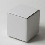 軟膏梱包用ダンボール箱 | 102×102×103mmでB式底組タイプの箱 1
