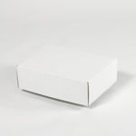 ツヤツヤの材質で高級感を演出した箱製作もお勧め 1