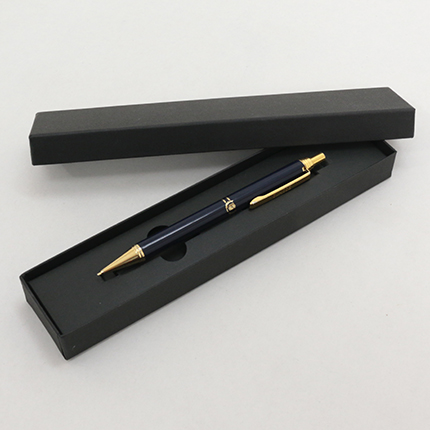 黒色で高級感のあるペン発送用のギフトボックス
