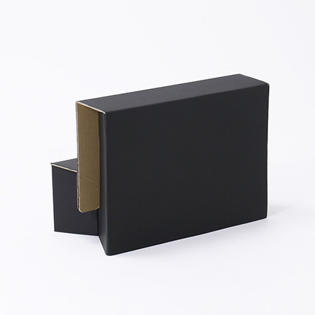 組み立てダンボールの展示台(マット黒) ひな壇型ディスプレイ台（二段）｜格安価格のダンボール(段ボール)通販