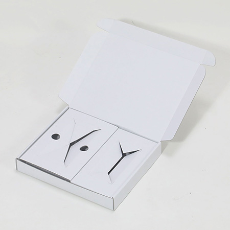 ポーセレンの人形　箱入り新古品 カイスイマレン 大型クーラーボックス CB400 容量約400L ｜金象印の