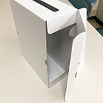 アンケート用紙スタンド付き回収ボックスのオリジナル製作｜店舗・展示会での卓上カタログスタンドとしても 3